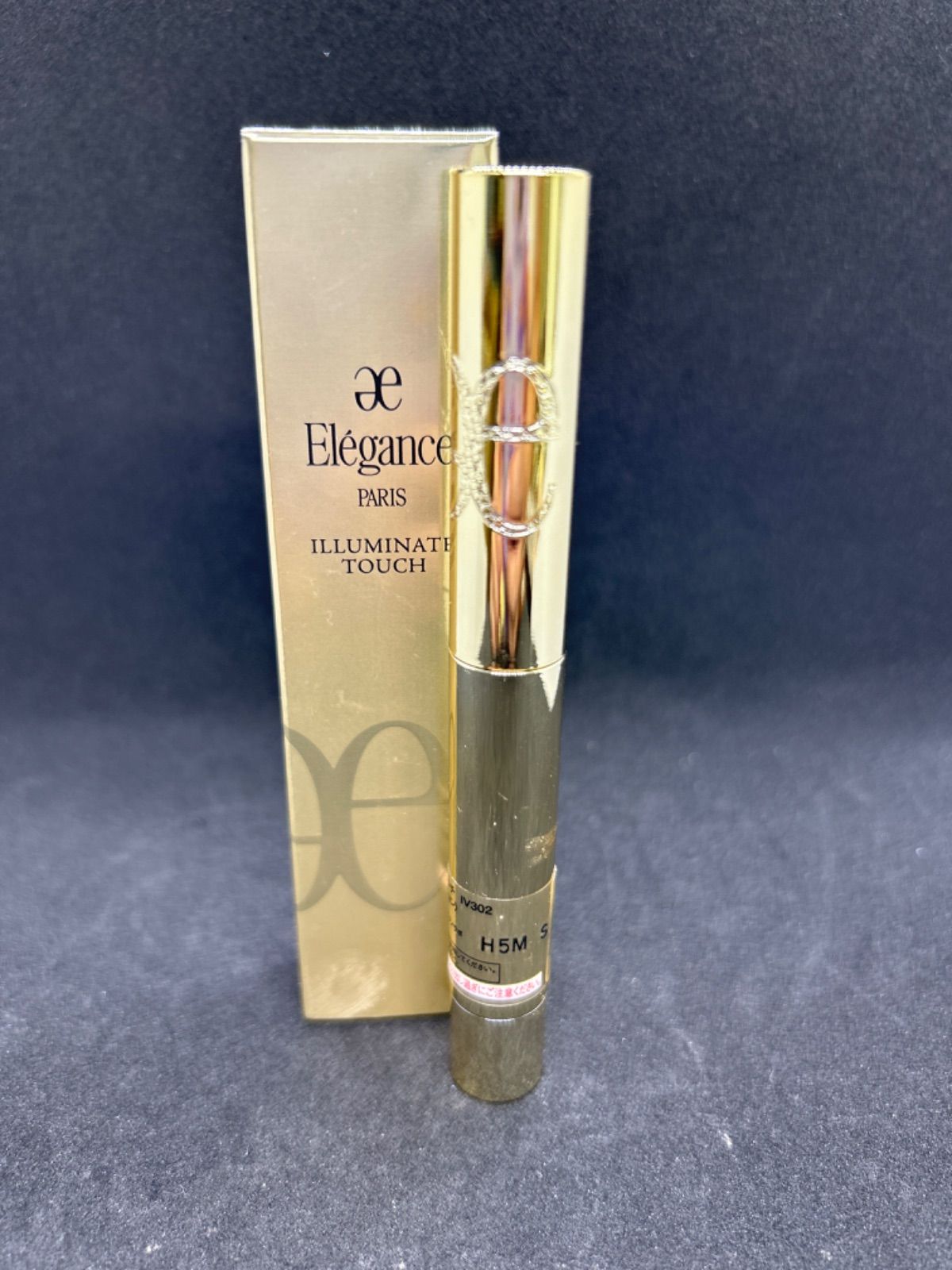 １度使用 Elegance イルミネイトタッチ IV302 - ベースメイク/化粧品