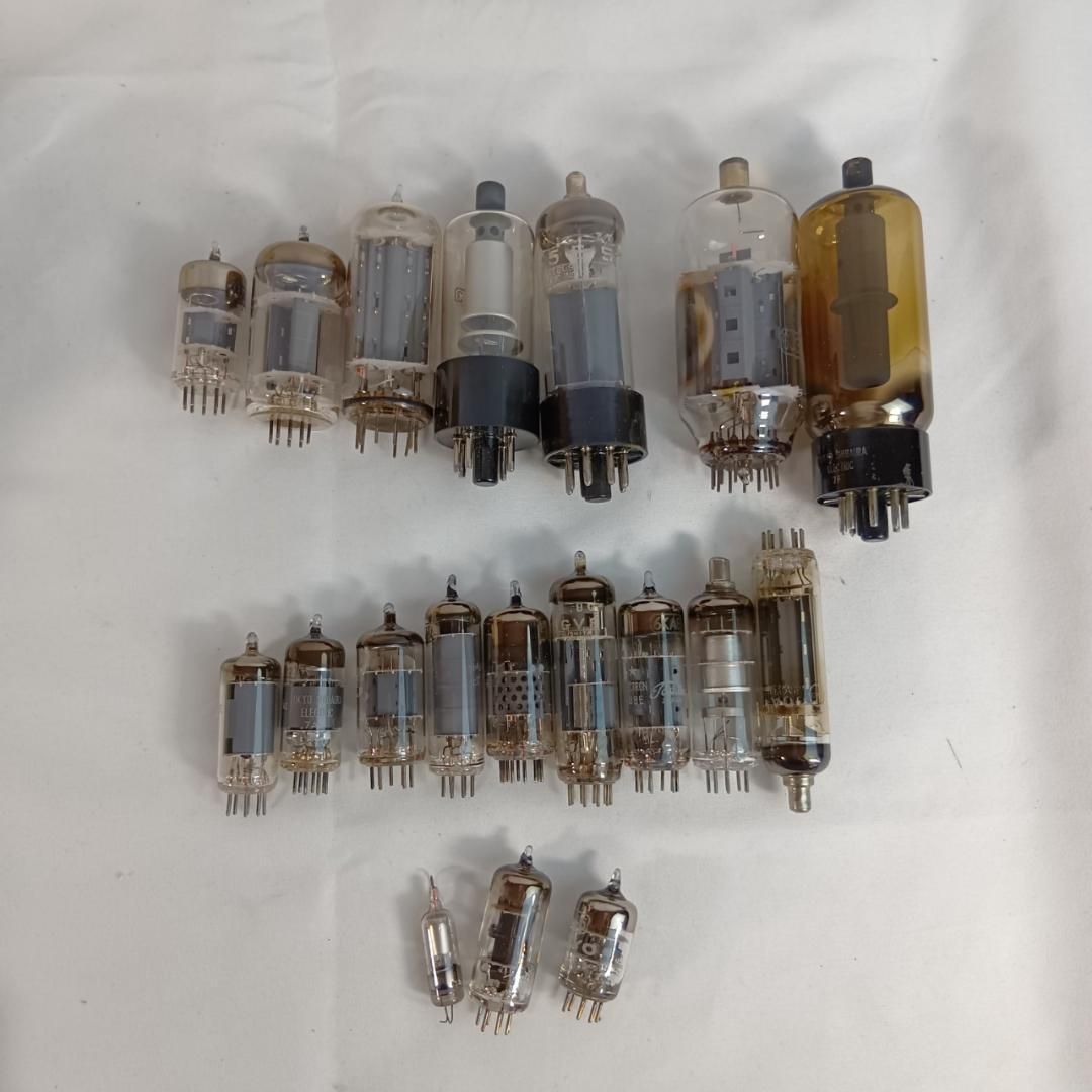 真空管 19個セット 型番動作未確認 サイズバラバラ 大量 まとめ 真空管 19個セット 型番動作未確認 サイズバラバラ 大量 まとめ