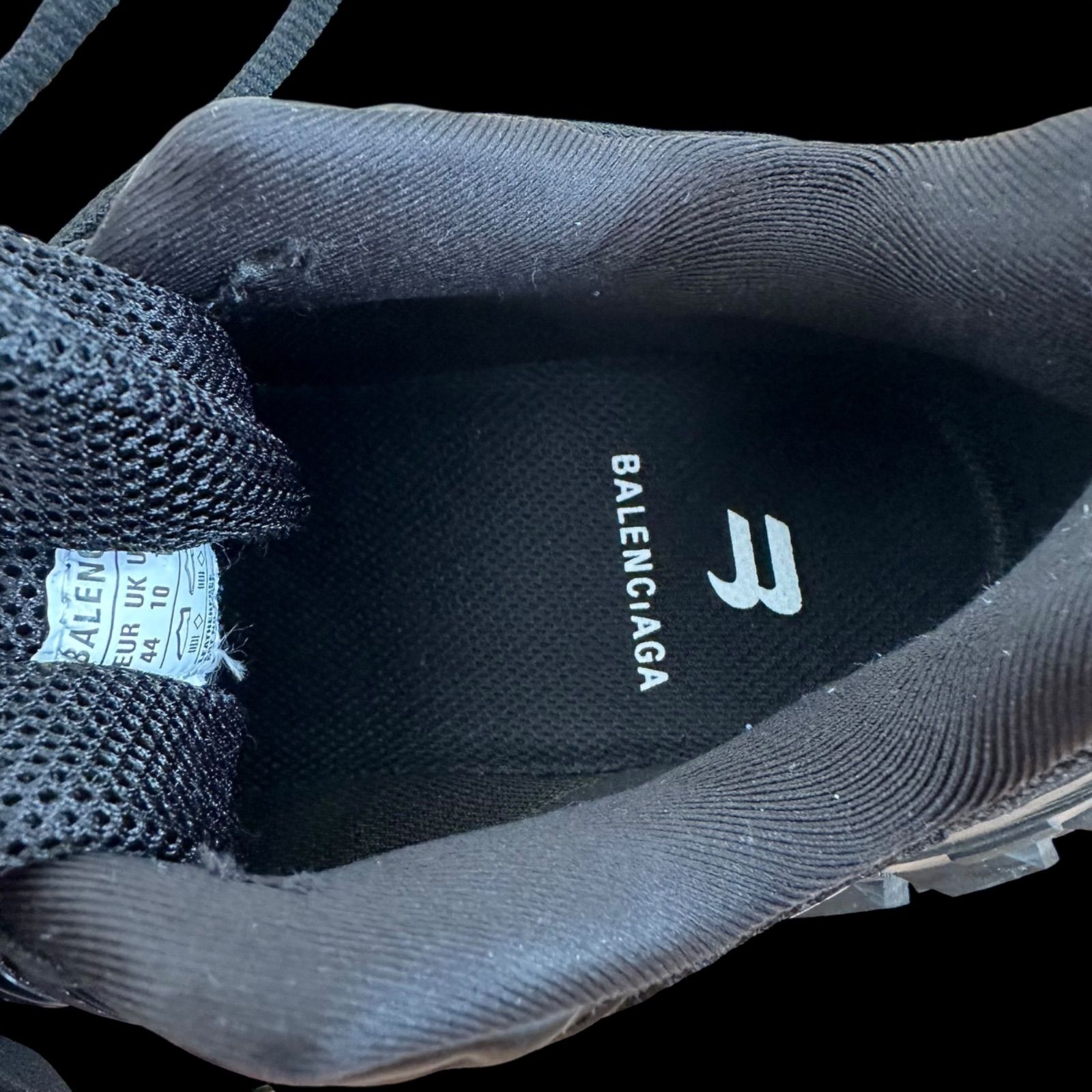 44 バレンシアガ