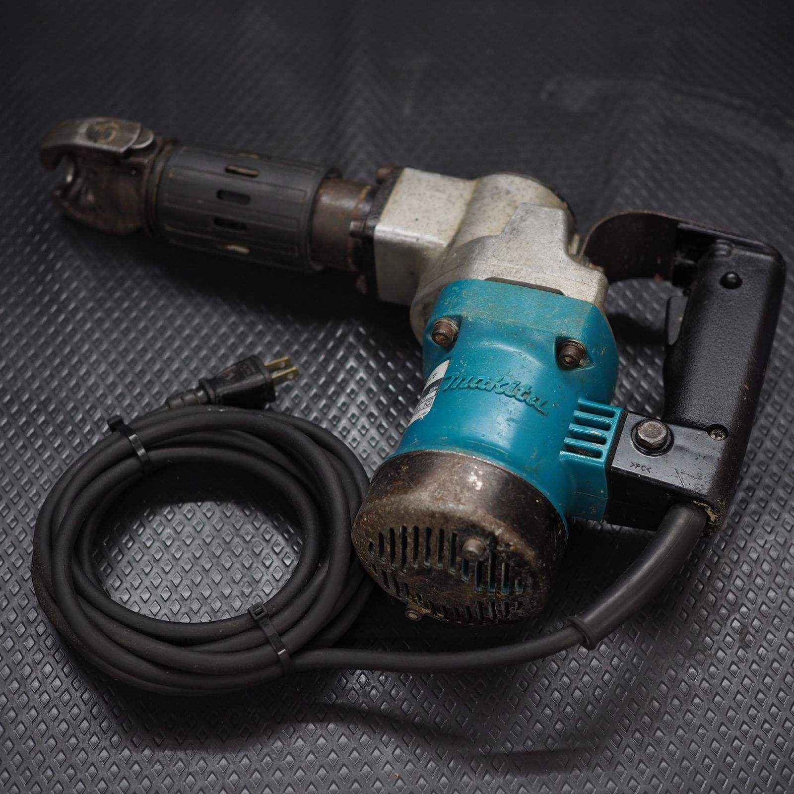 中古品】マキタ/makita 電動ハンマ HM0810【鴻巣店】 - メルカリ