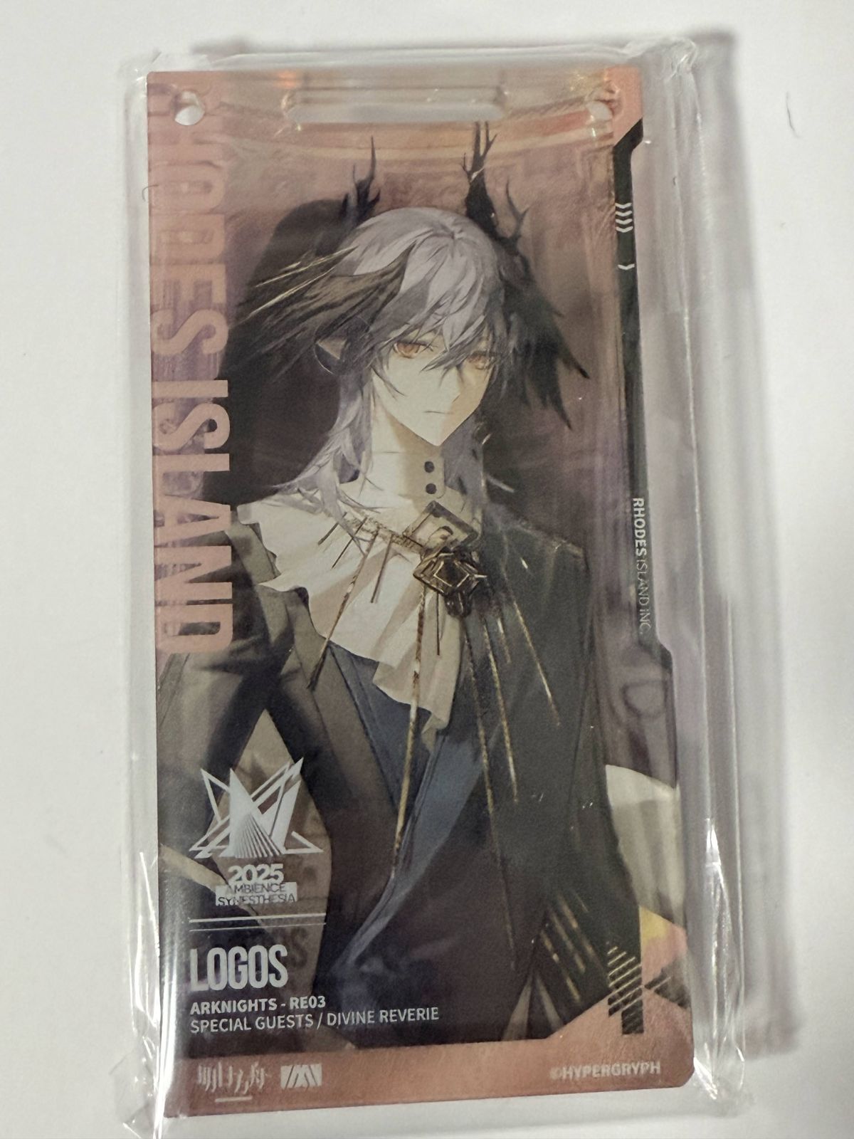 [全新品，通行認証カバー2枚付け] アークナイツ　ロゴス　通行認証 Amazon.co.jp: アークナイツ 通行認証 33 1box ヴィルトゥオーサ
