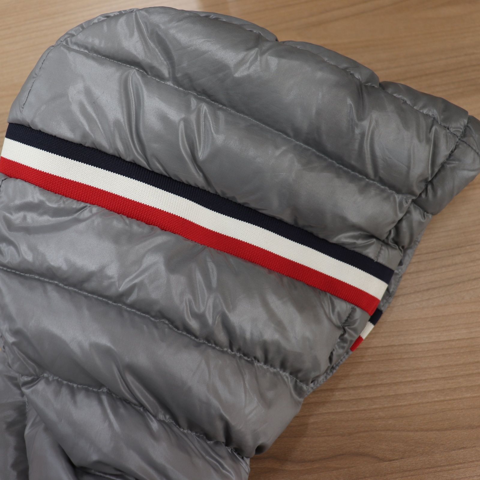 モンクレール ダウンベストLANOUX グレー 1 モンクレール(MONCLER)モンクレール モントルイユ ジレ ダウン