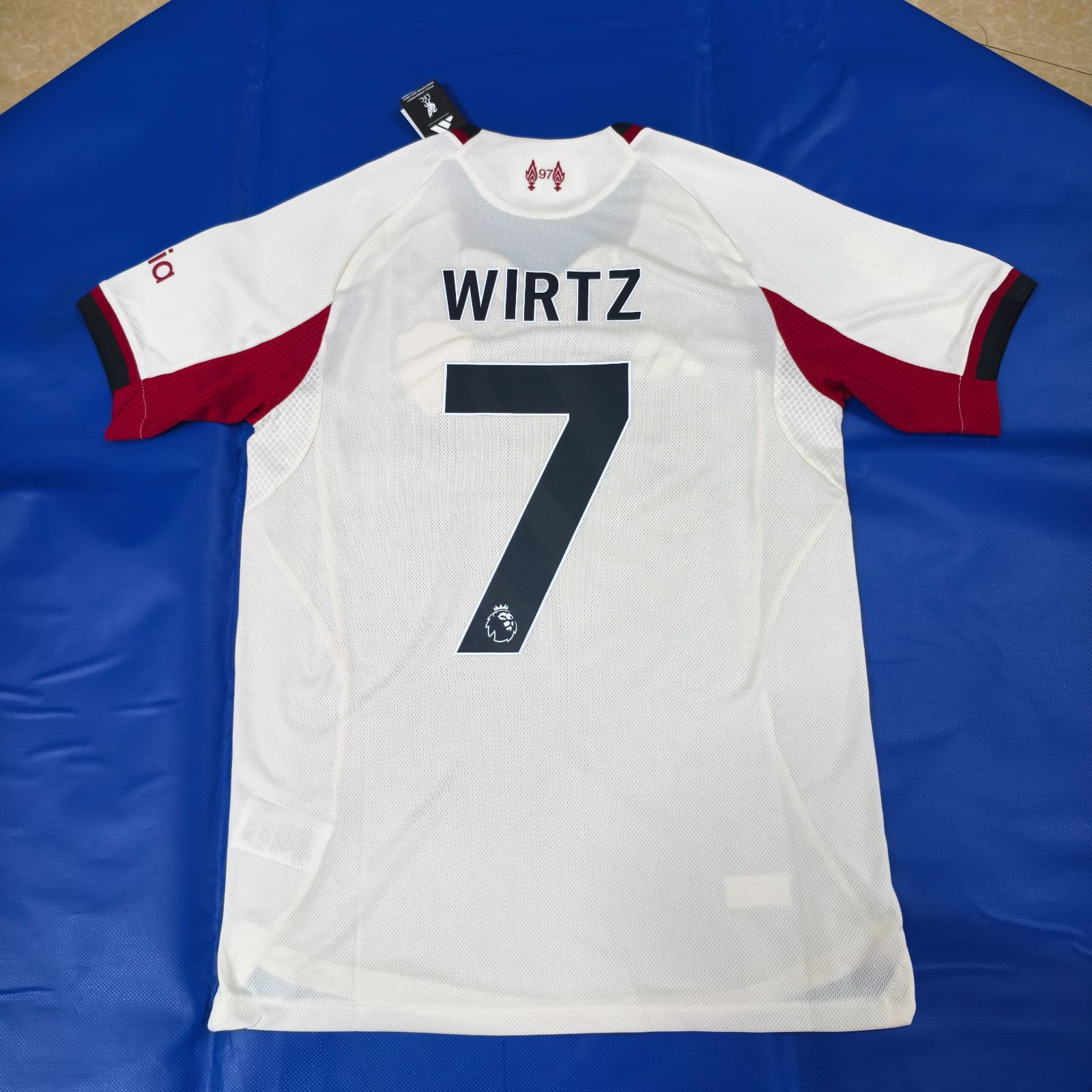 25-26シーズンリバプールFC ジャージ Wirtz 7 XLサイズ 25-26