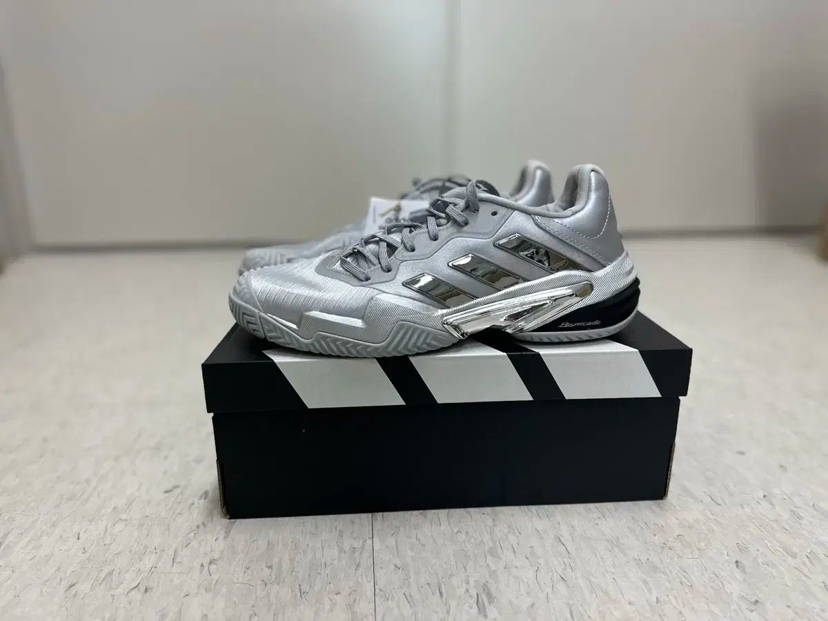 アディダス バリケード 13 25周年 モデル テニスシューズ_