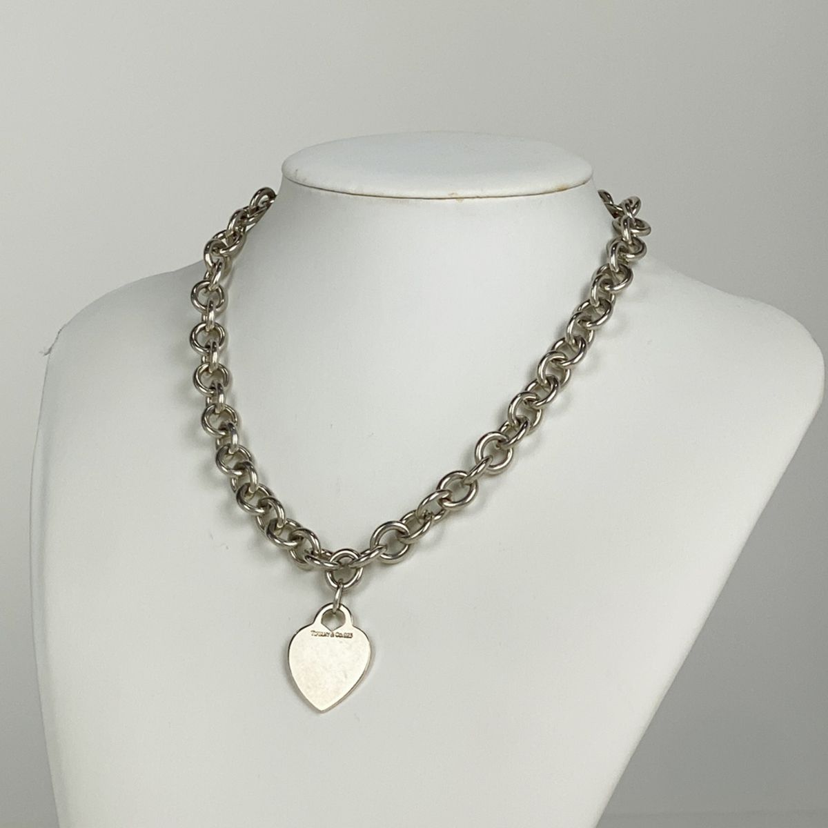 Tiffany & Co. ハート型ネックレス シルバー