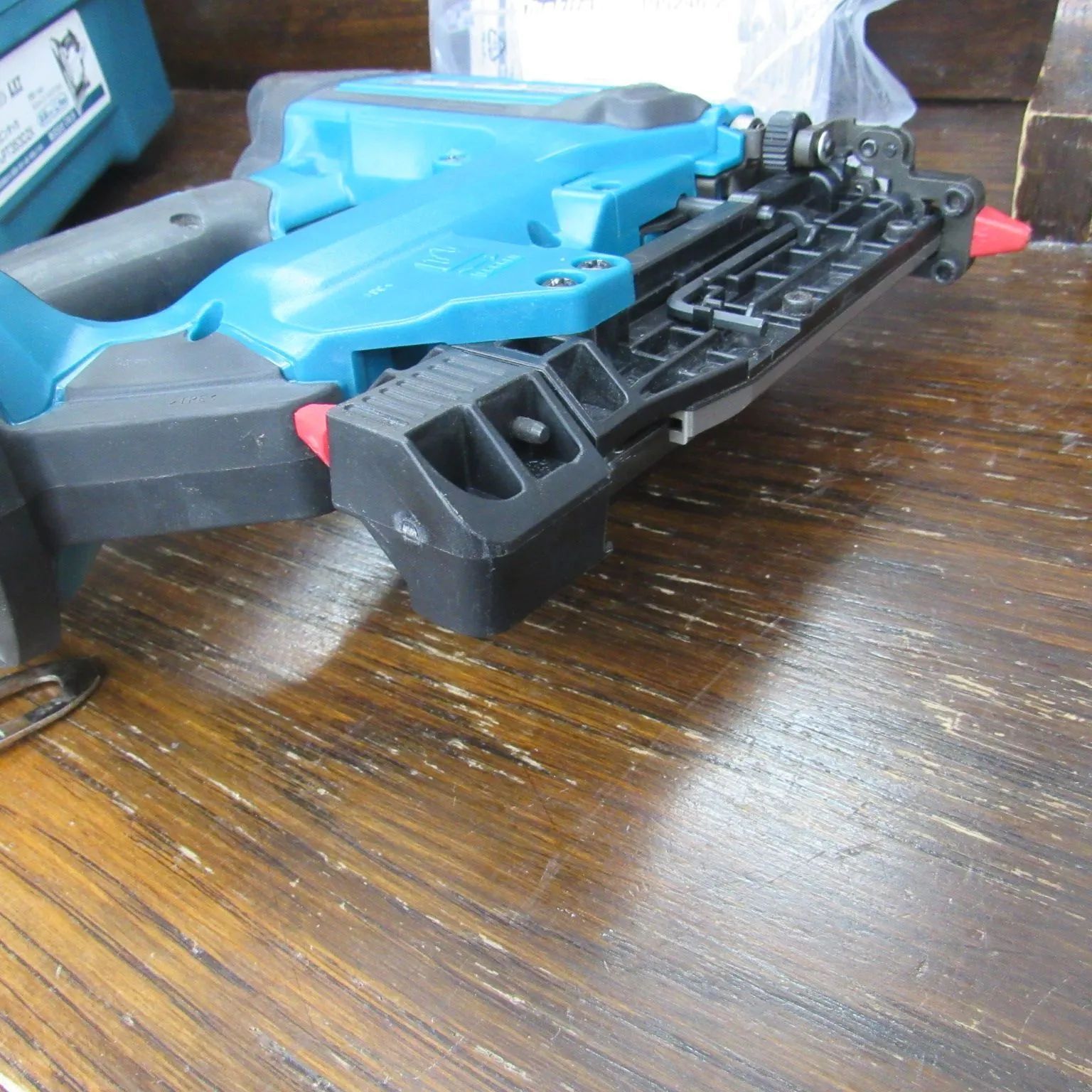 充電式 ピンタッカ