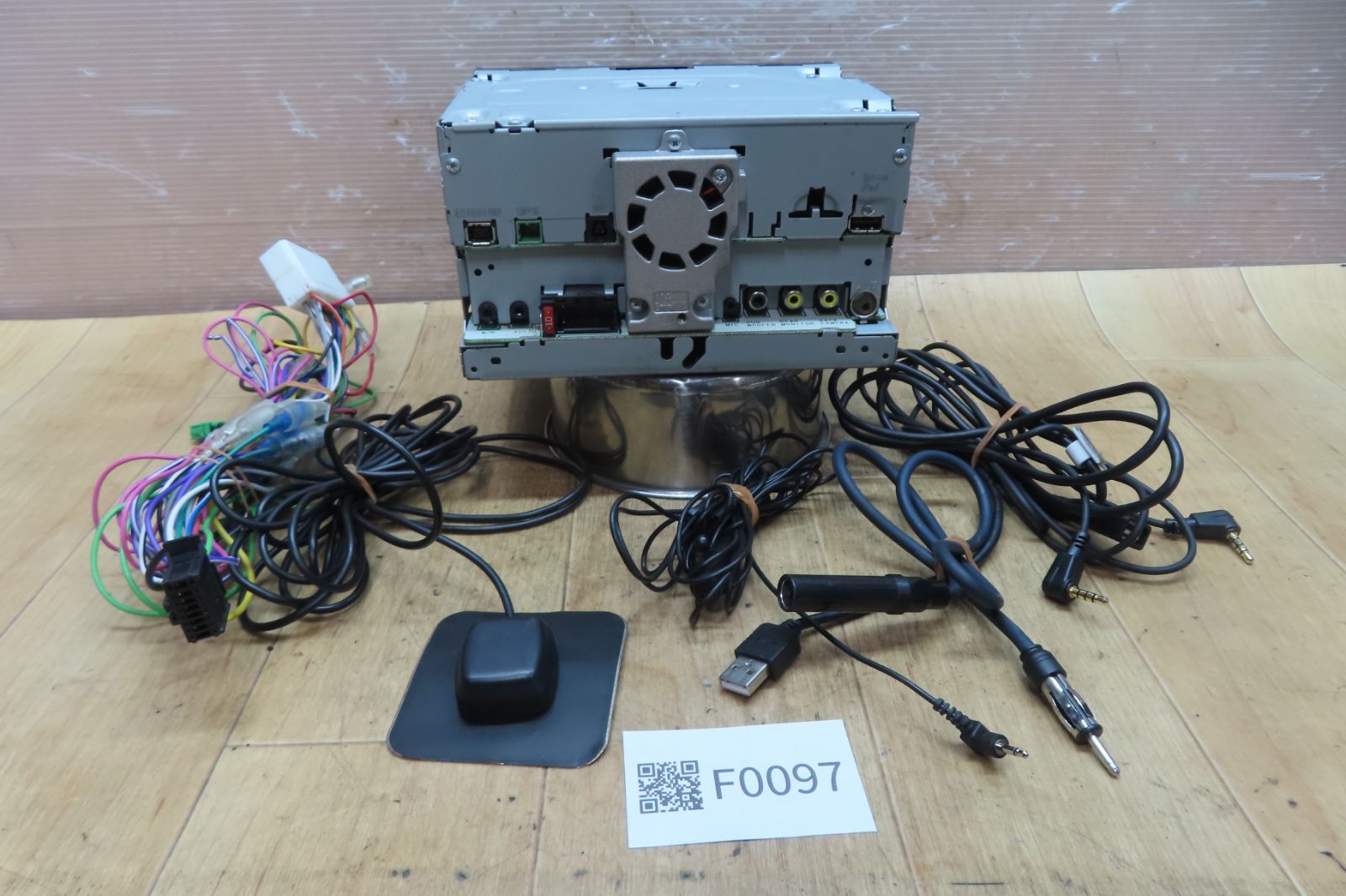 三菱 NR-MZ005-TCR3カーナビ 2018 BLUETOOTH 動作保証付☆F0097/三菱 NR-MZ005-TCR3 メモリ－ナビ 2018年 TV