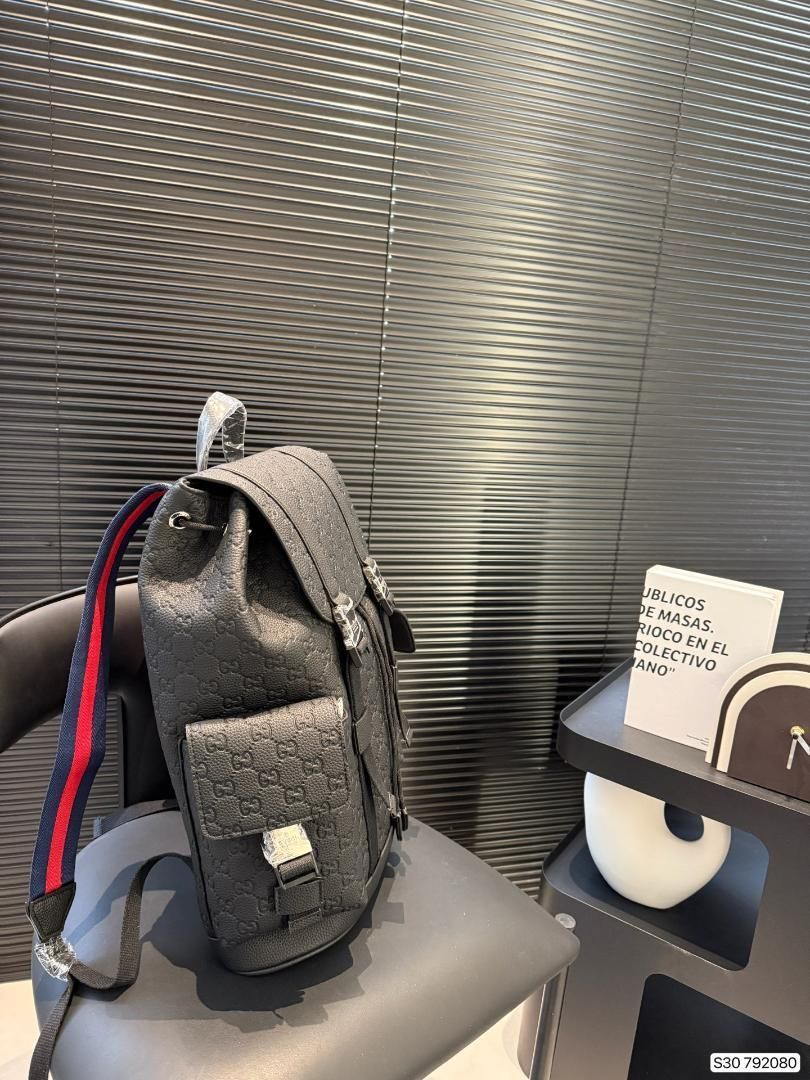 GUCCI ショルダーバッグ