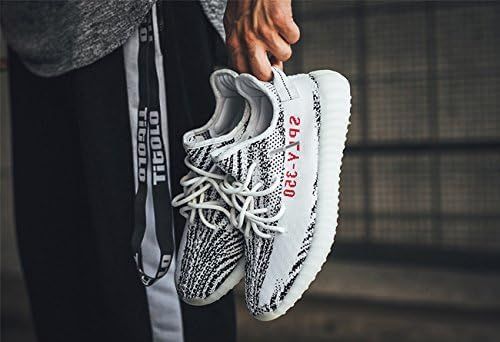 YEEZY BOOST