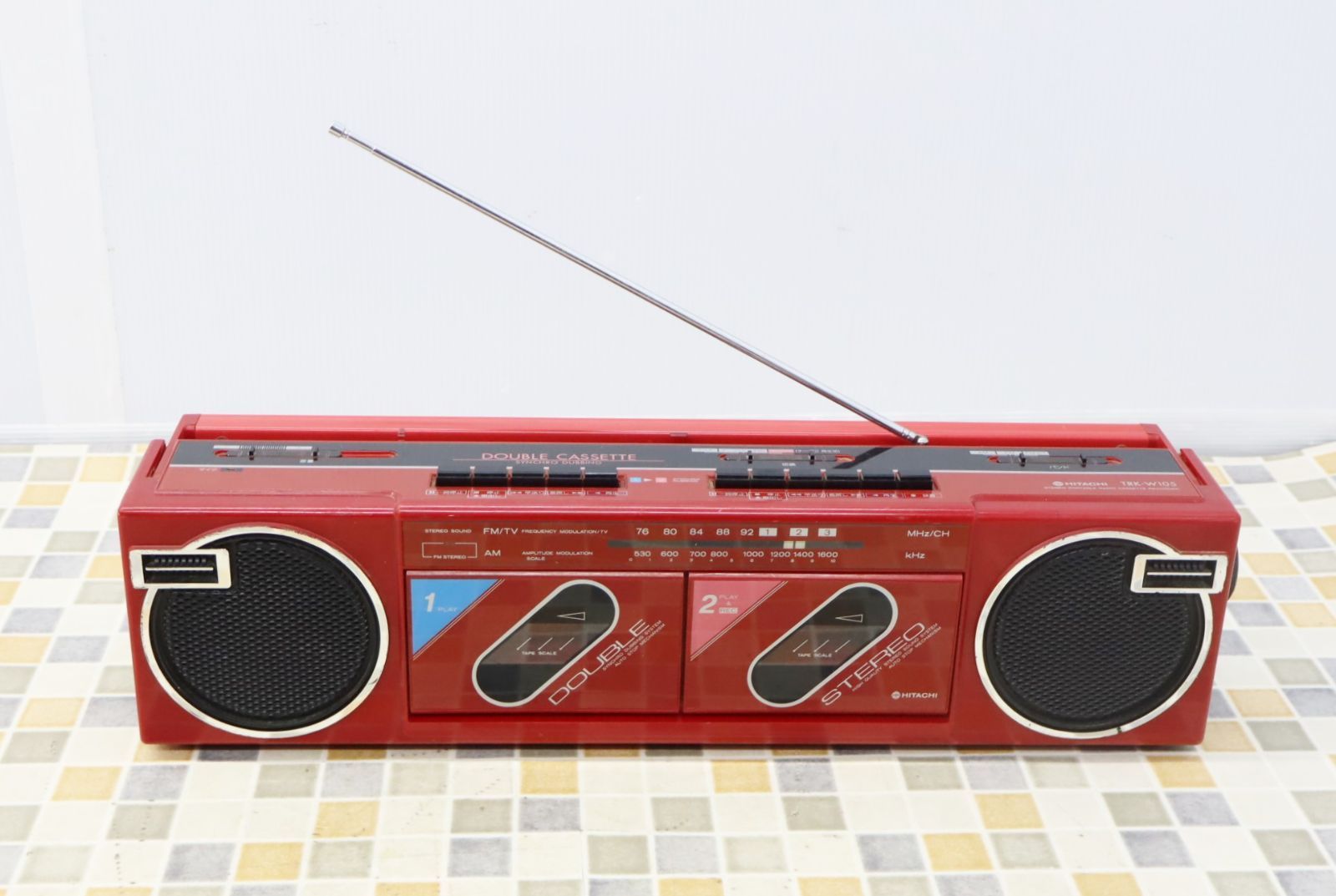 △レッド オーディオ機器｜ダブルカセット ラジカセ｜HITACHI