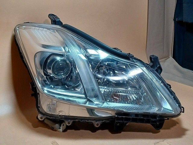 コーティング済 クラウン GRS202 右ヘッドランプ ヘッドライト スタンレー 30-341 81110-30C52 2EF