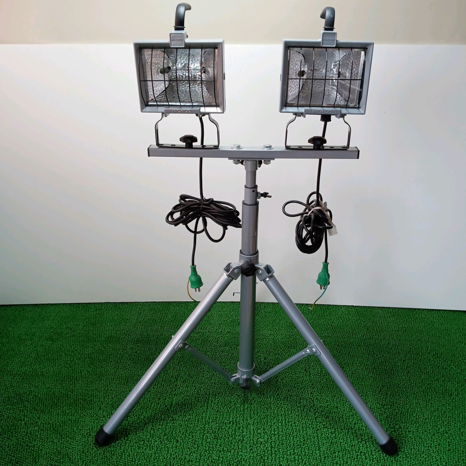 日動工業ハロゲンランプHS-300L.HS-500LW - メルカリ