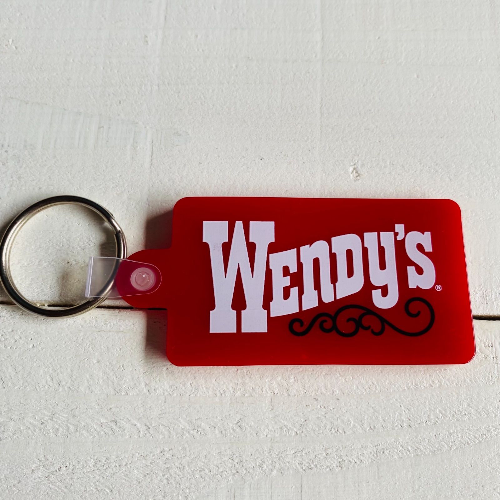 99710 WENDY'S ラバーキーホルダー OLD LOGO RED - メルカリ