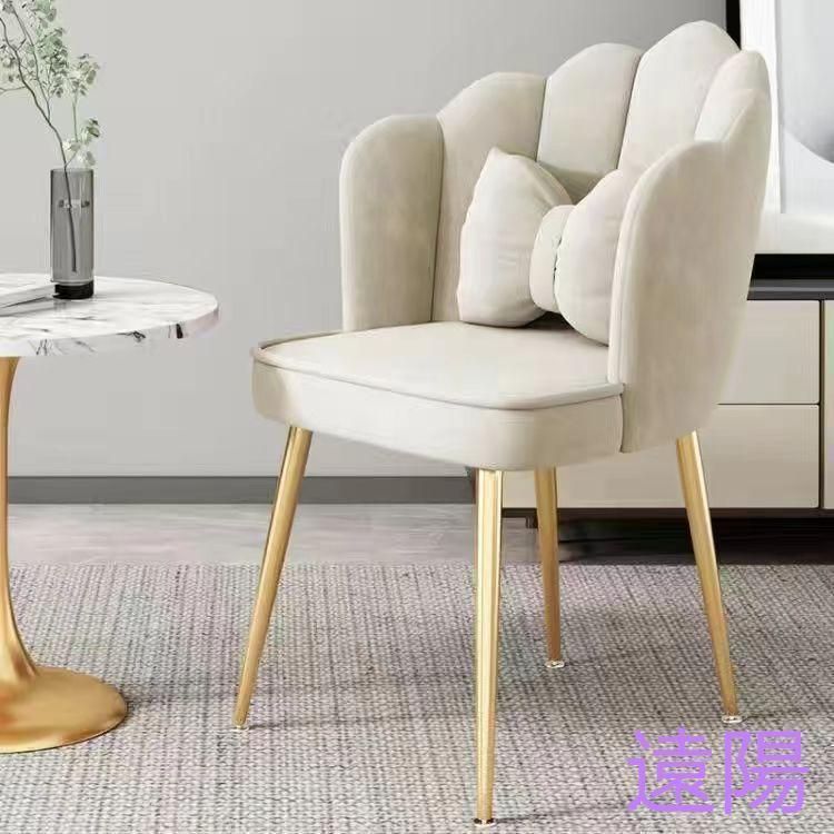 デスクチェア おしゃれ 疲れない 椅子 白 ホワイト デスクチェア 疲れにくい 学習椅子 北欧 子供 チェア 学習チェア インテリア 椅子 イス