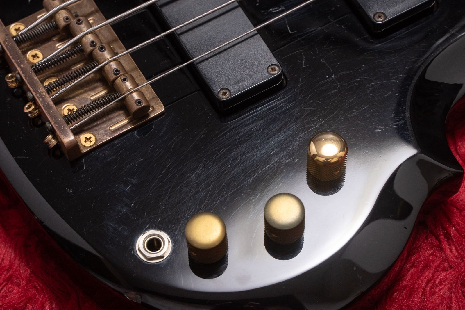 EDWARDS Reindeer Bass BLK 4.545kg GIB横浜 WWW_TRAVELLANDINDIA_COM