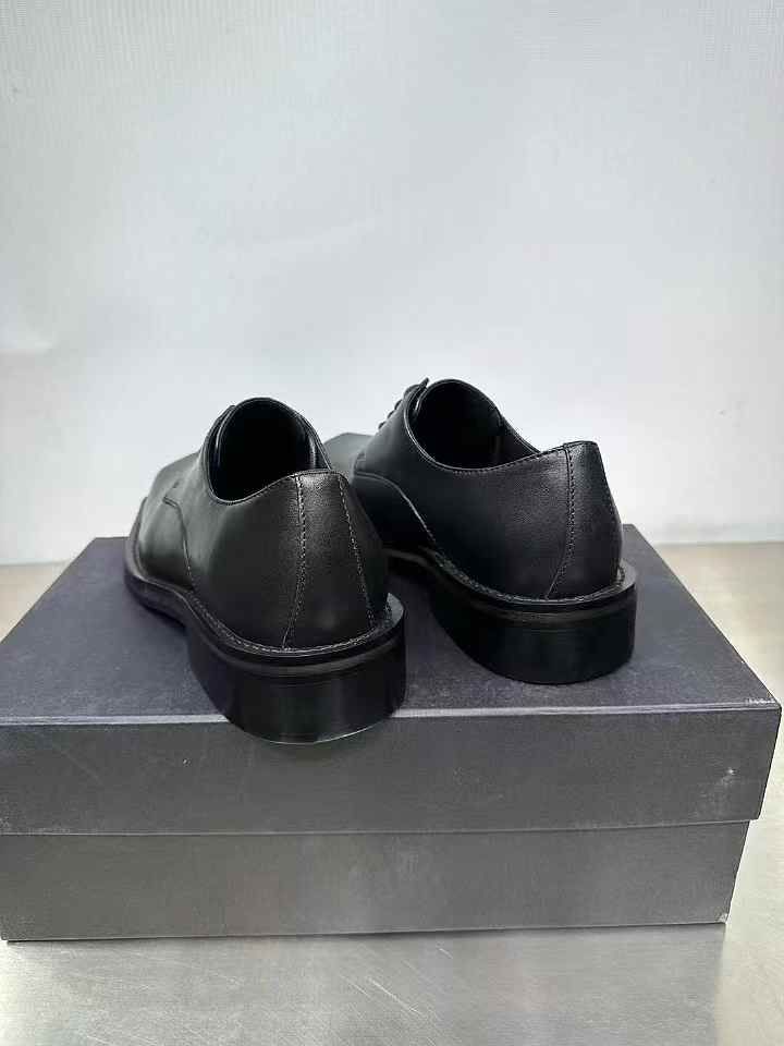 と*や様 MARTINE ROSE(マーティン・ローズ) チゼル ダービー 41 と*や様 MARTINE ROSE(マーティン・ローズ) チゼル ダービー 41