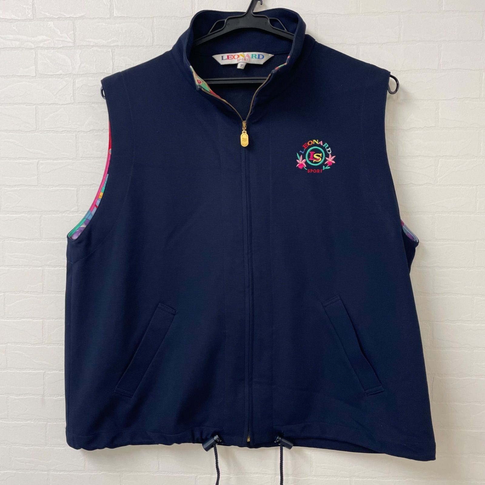 美品　レオナール　キルト　ベスト　防寒　44 レオナール ベスト 美品 レオナール キルト ベスト 防寒 44 楽天市場