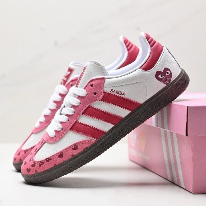 PLAY COMME des GARCONS x Adidas Samba OG スニーカー