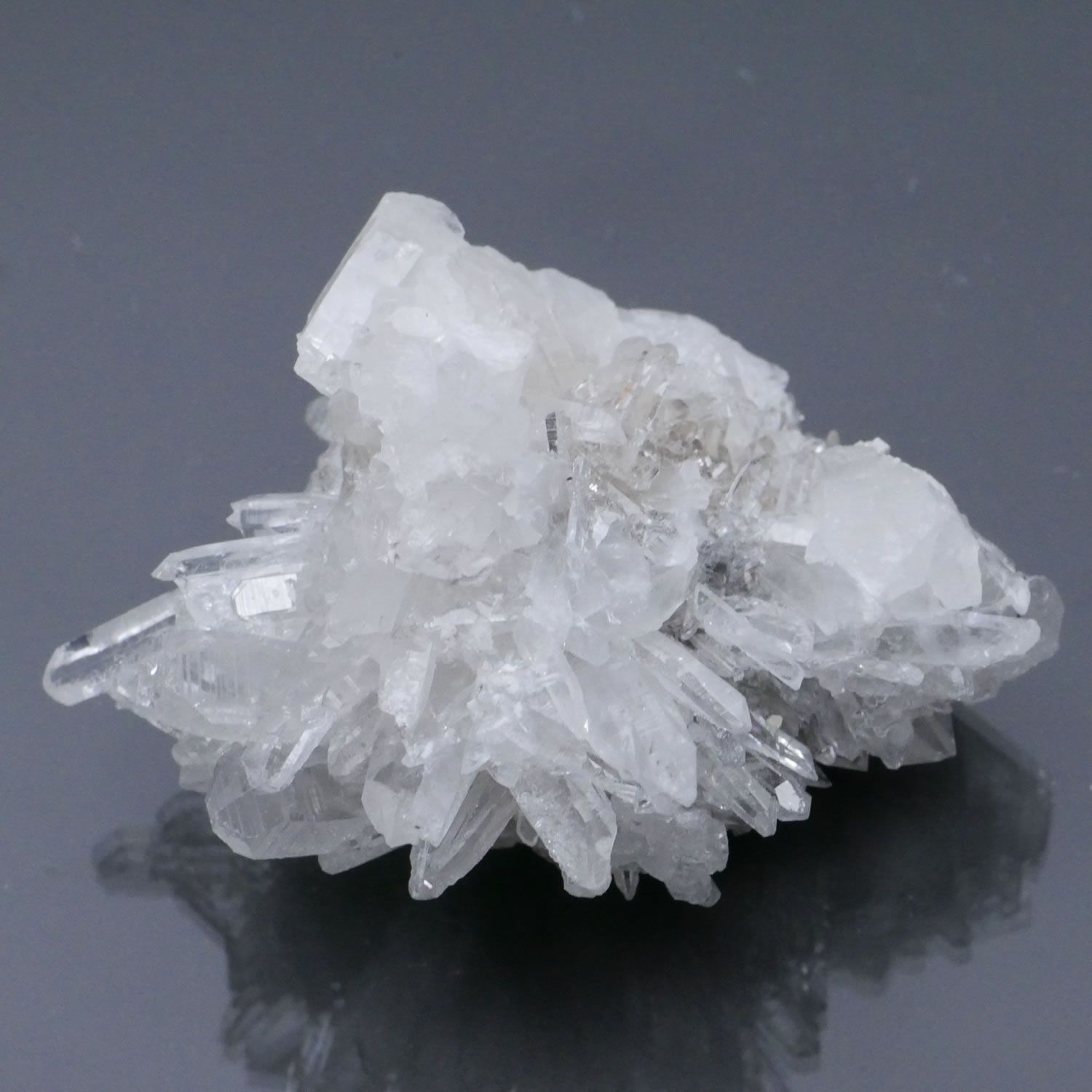 菊花水晶 クラスター 最高級品質 617 四川省産 菊花水晶 クラスター 1点物 約73g 天然石・置き物 空間