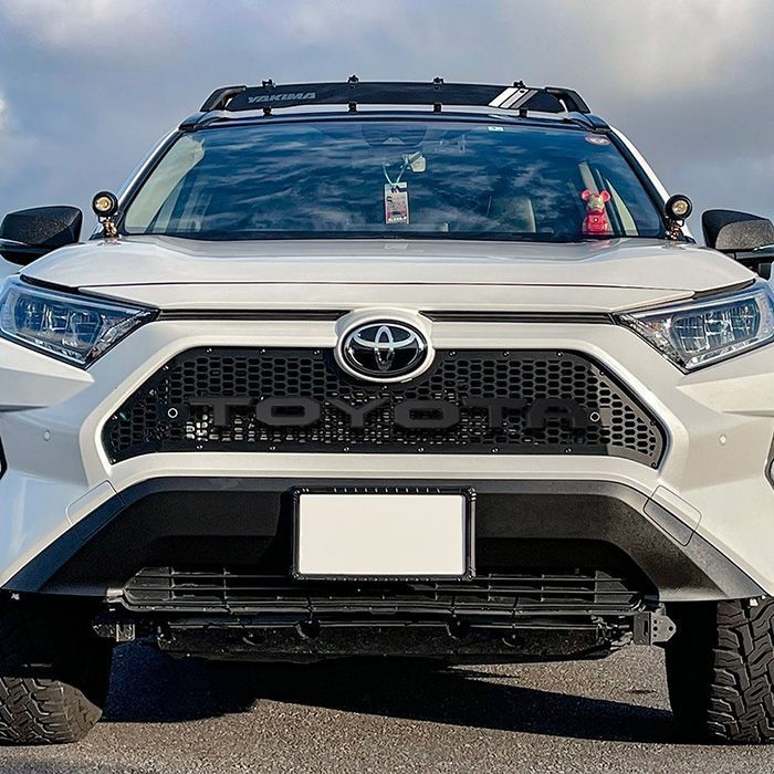 ロゴ エンブレム フロント トヨタ RAV4 アクセサリー フロントグリルカバー - メルカリ