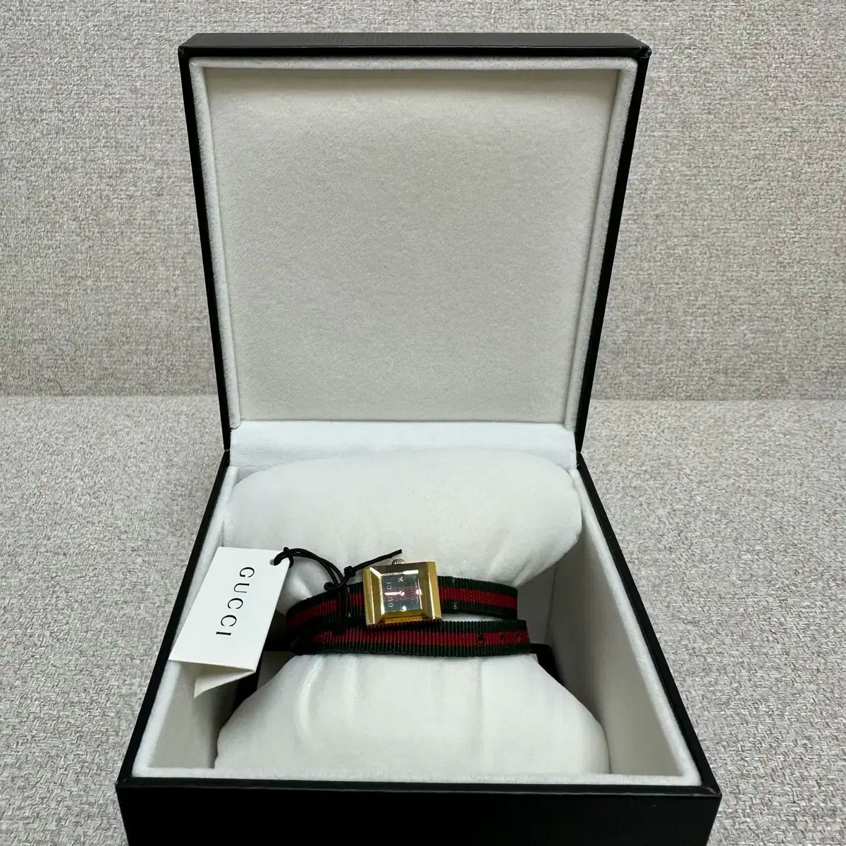 グッチ Gフレーム レディース ダブルストラップ時計 正規品