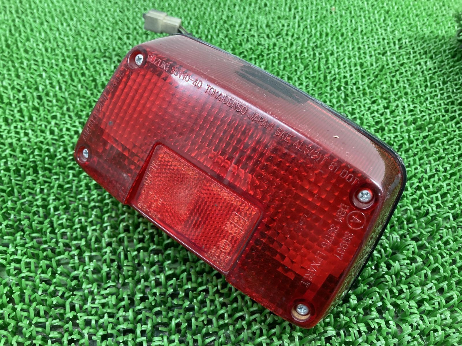 GSX400インパルス テールランプ 35710-40 スズキ 純正 中古 バイク