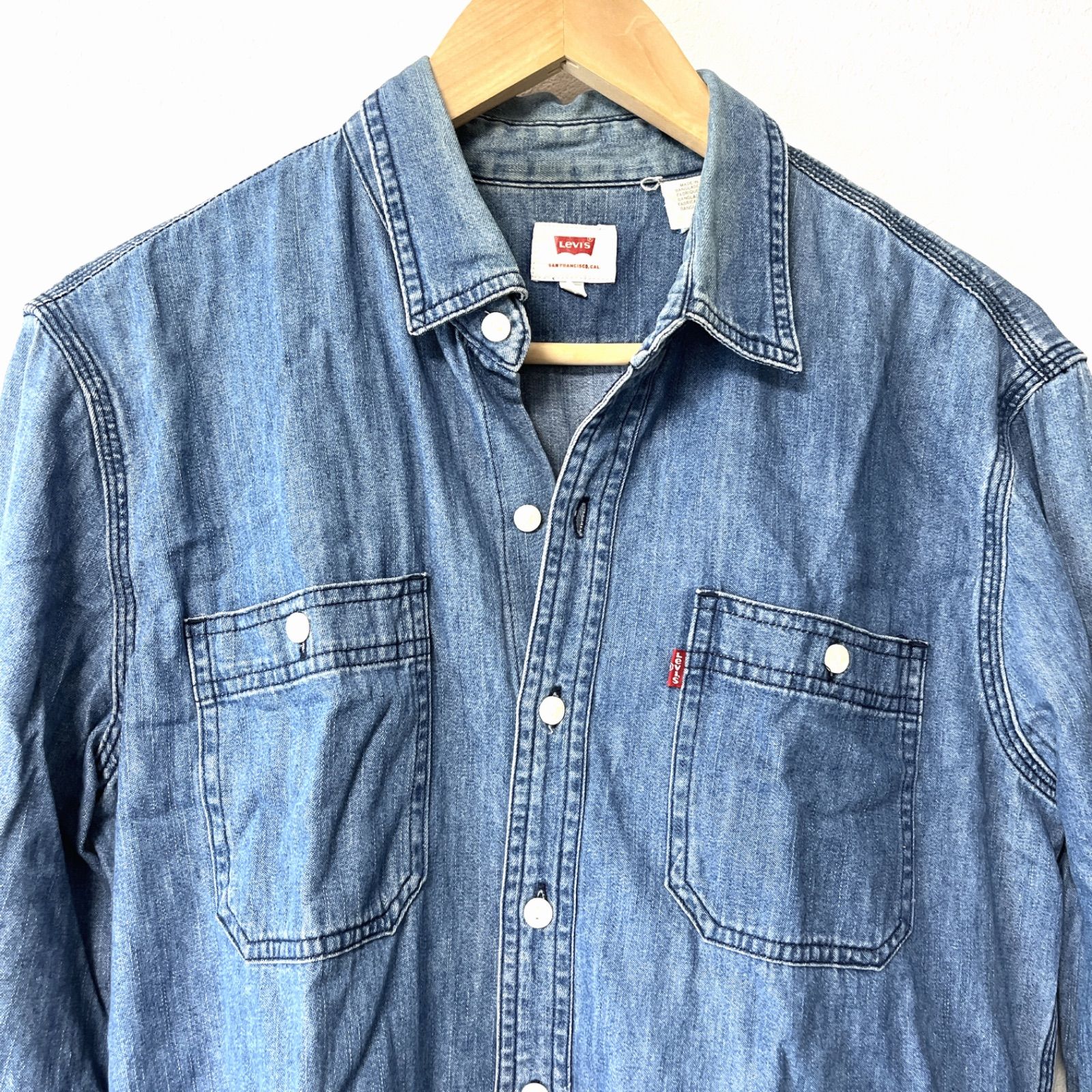 Levi's デニムシャツ リーバイス ブルー レディースMサイズ - メルカリ