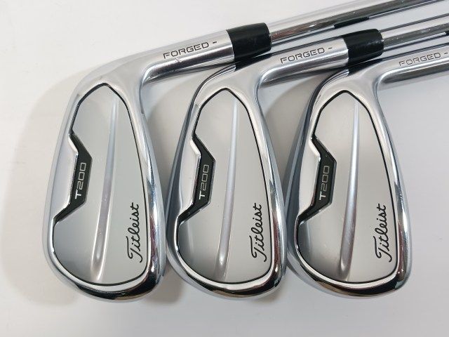 Titleist T200
