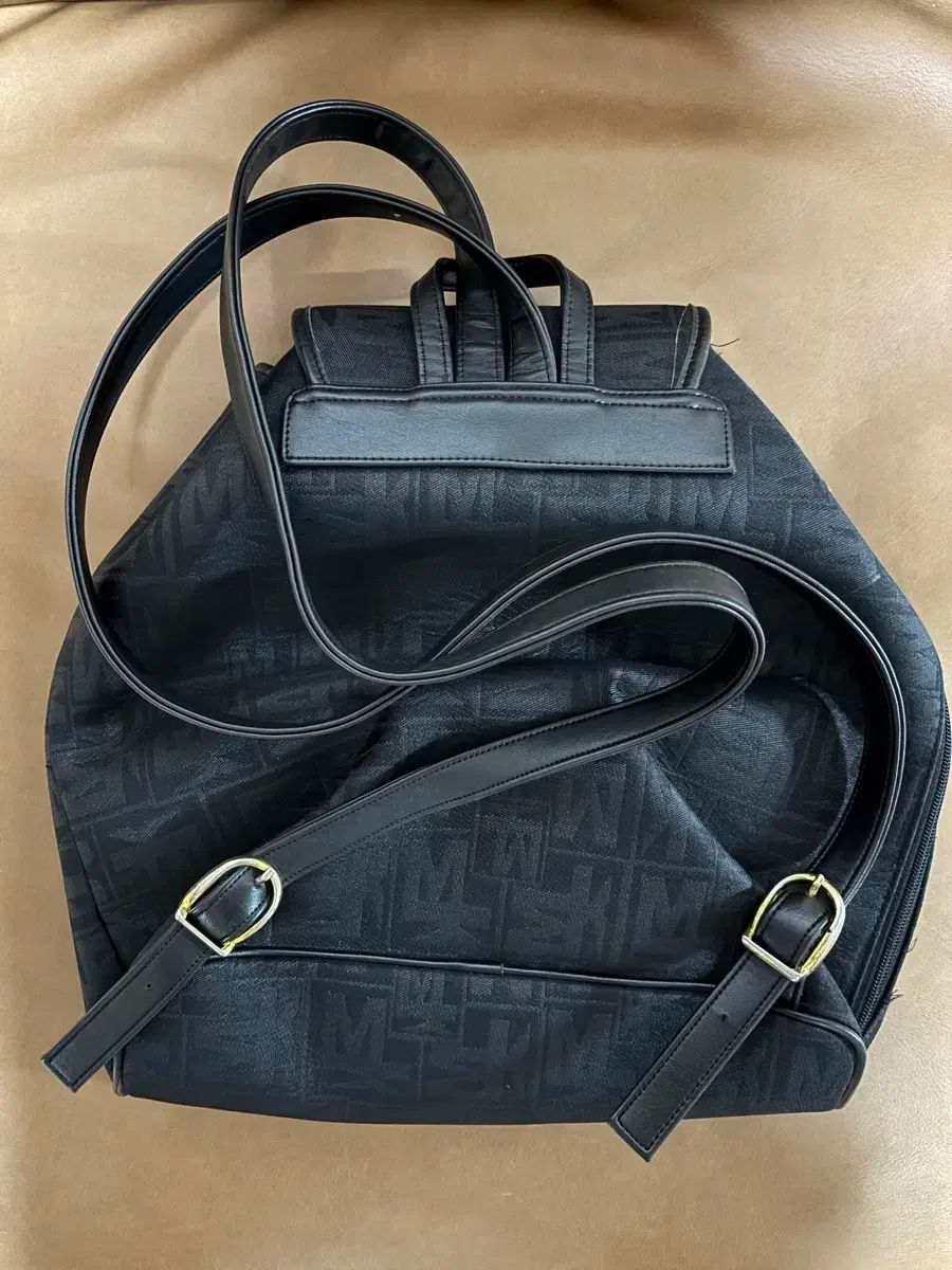 ミチコロンドン ブラック リュック リュックサック