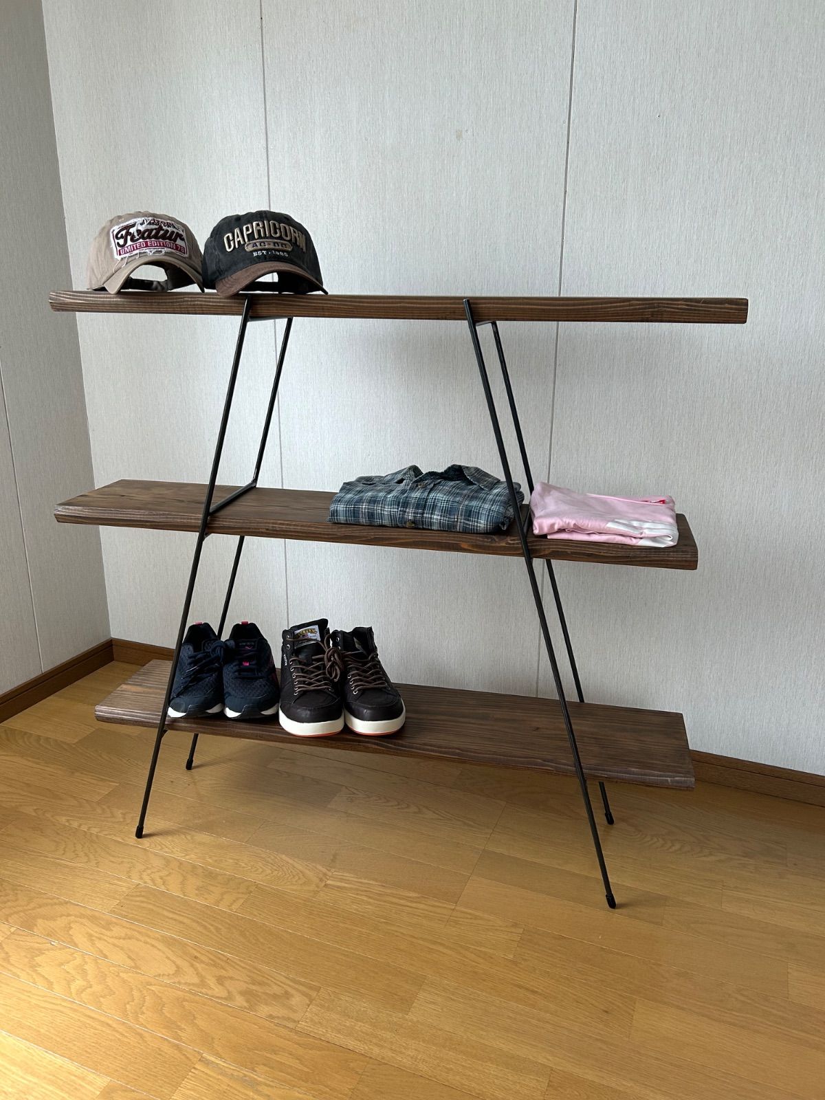 【カフェ板×アイアン】3段シェルフ｜古材風ジャコビーン仕上げ カフェ板×アイアン】3段シェルフ｜古材風ジャコビーン仕上げ