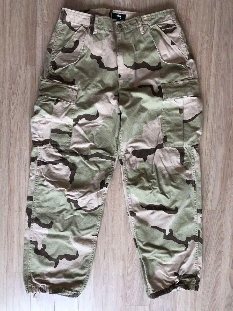 STUSSY(ステューシー) カモフラ カーゴ パンツ 34 Stussy 迷彩ショート