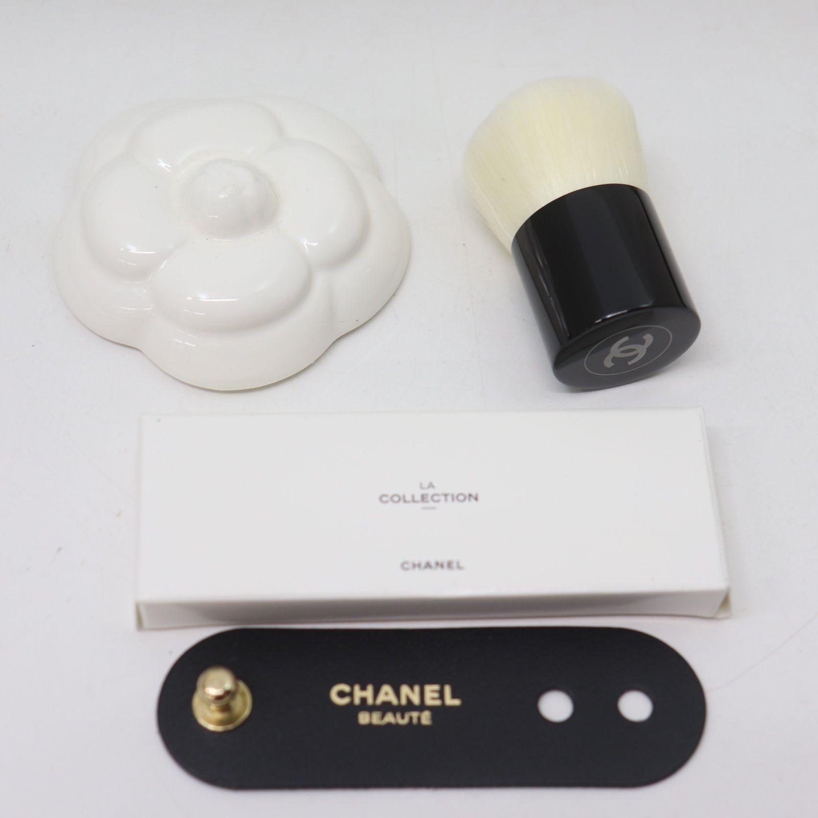 CHANEL ブラシスタンド ノベルティ シャネル　新品未使用 シャネル CHANEL LA COLLECTION ブラシスタンド 陶器製