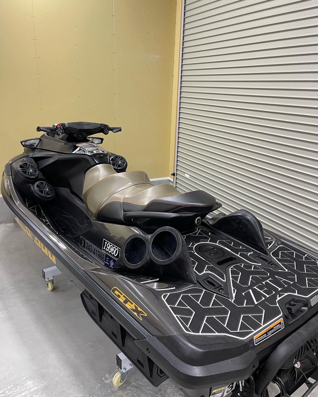 seadoo 2018〜2024 RXT RXTX GTX 300 230 170 リヤ4スピーカーボックス 