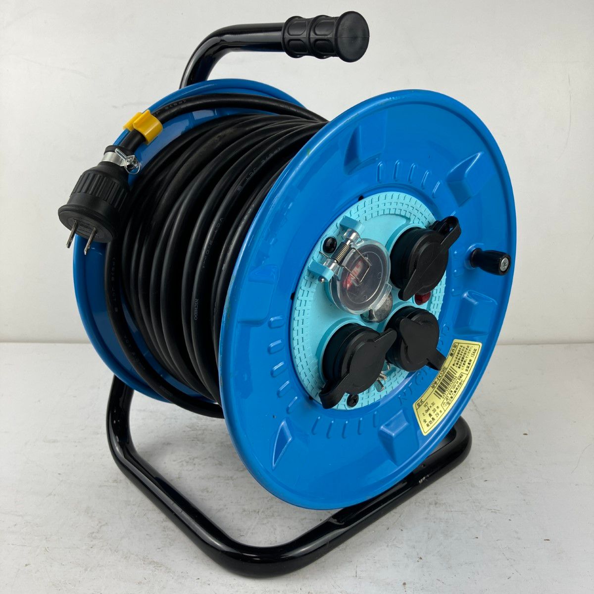 ЗЗNICHIDO 100v 30m コードリール ドラム NPW-EK33RE スカイブルー