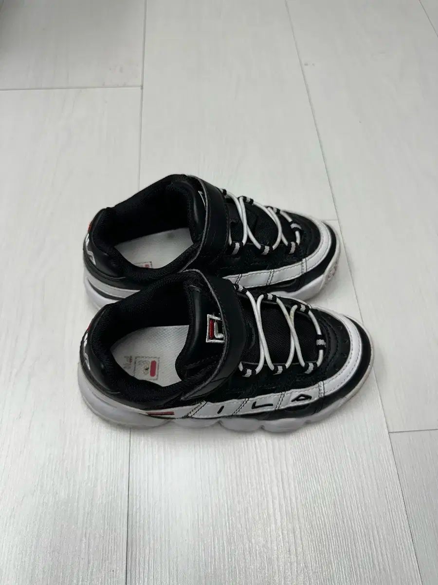 【人気，お得】 FILA(フィラ) キッズ ブローイング スニーカー 190 その他