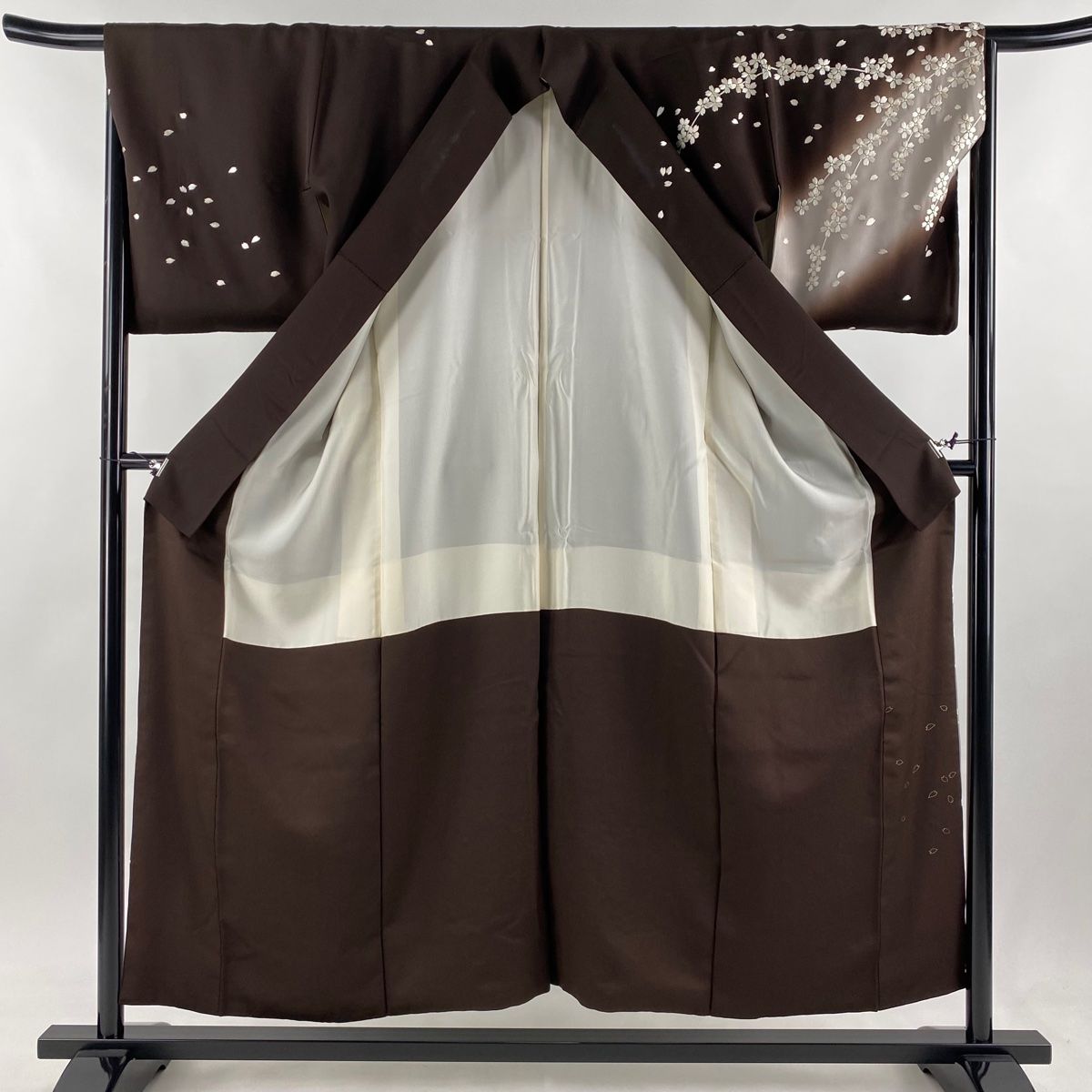 訪問着 身丈153cm 裄丈66cm M 袷 桜 花びら 刺繍 ぼかし 焦茶色 正絹  