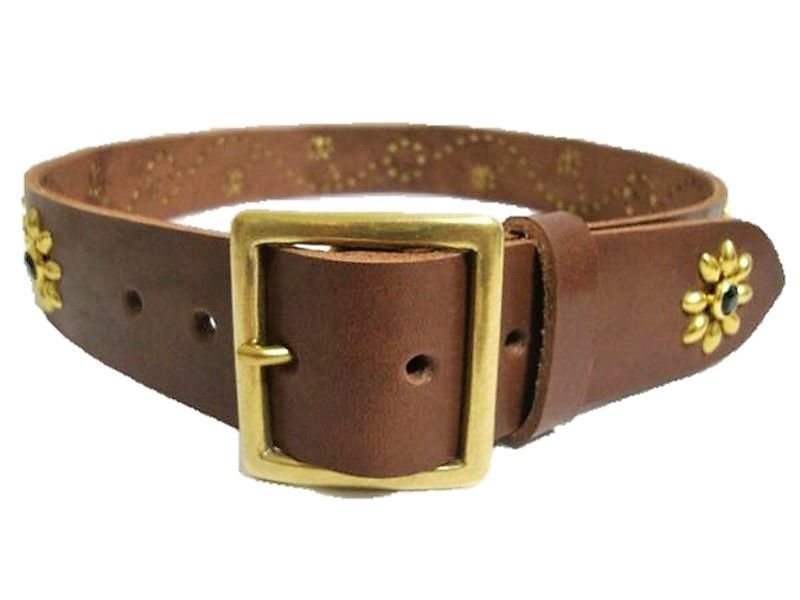 栃木レザー フラワー型スタッズベルト 真鍮 ブラス チョコ ブラックスポッツ 真鍮製スクエアバックル ４０ｍｍ幅 一枚革