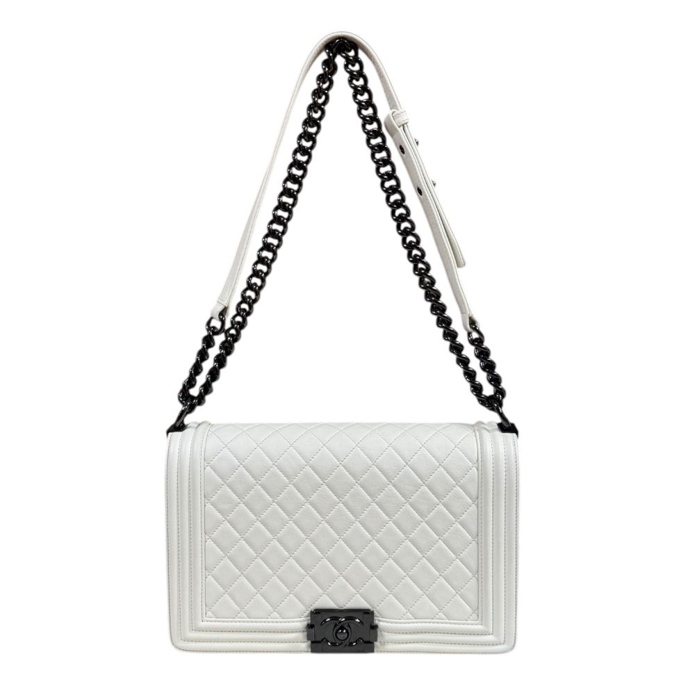 シャネル ボーイシャネル ショルダーバッグ レザー A92193 ホワイト レディース CHANEL  中古 シャネル ボーイシャネル ショルダーバッグ レザー A92193 ホワイト
