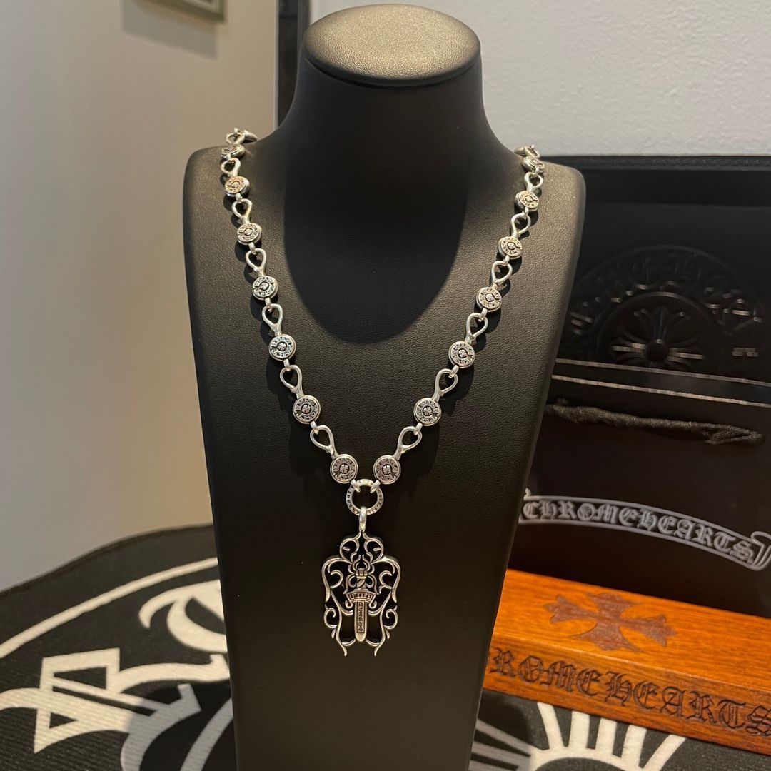 新品未使用】Chrome Hearts（クロムハーツ）シルバーネックレス クラシックダガーペンダント＆フローラルリンクチェーンプレミアム - メルカリ