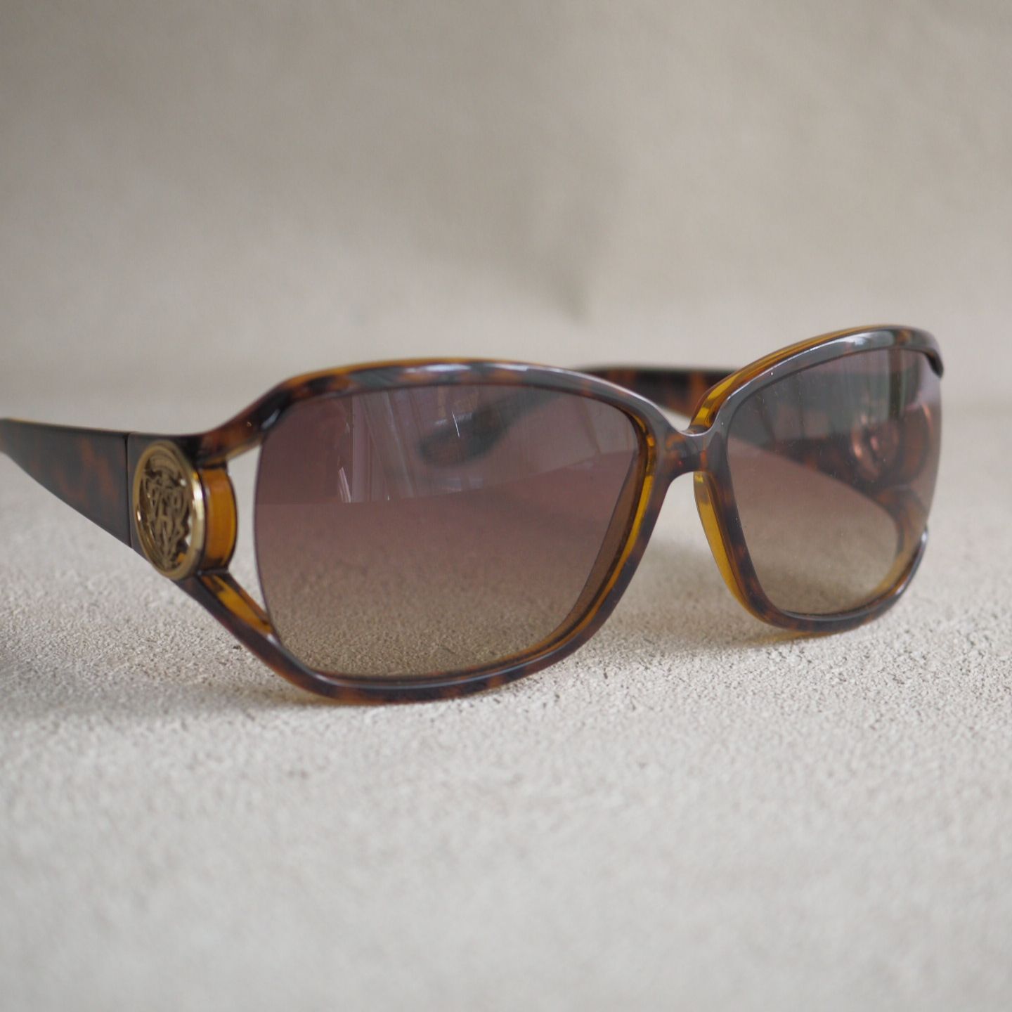 美品☆グッチGUCCI べっ甲クレストサングラス GG 3059 S V08YY - メルカリ