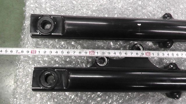 の フロントサスペンション
