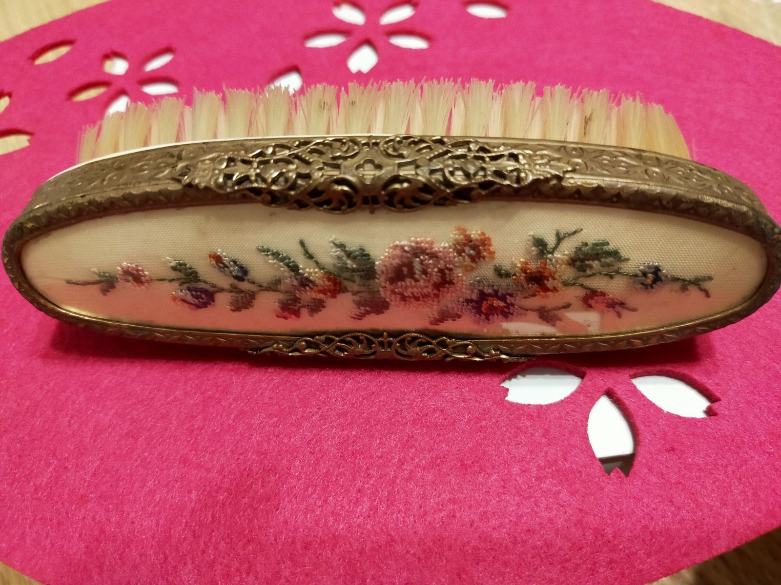 イギリスアンティーク プチポワン ドレッサープラシ 送料無料