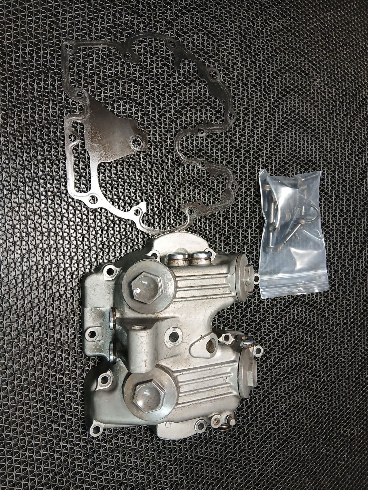 ホンダ XLR250 BAJA】シリンダーヘッドカバー＆タペットロッカーアーム