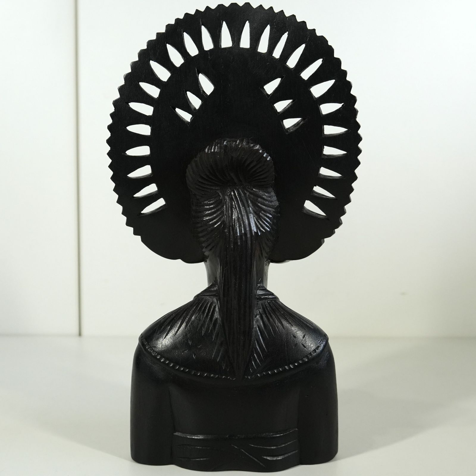 SJi] 木彫り 彫刻 バリ島 女神像 BALI刻印 現状品 - メルカリ