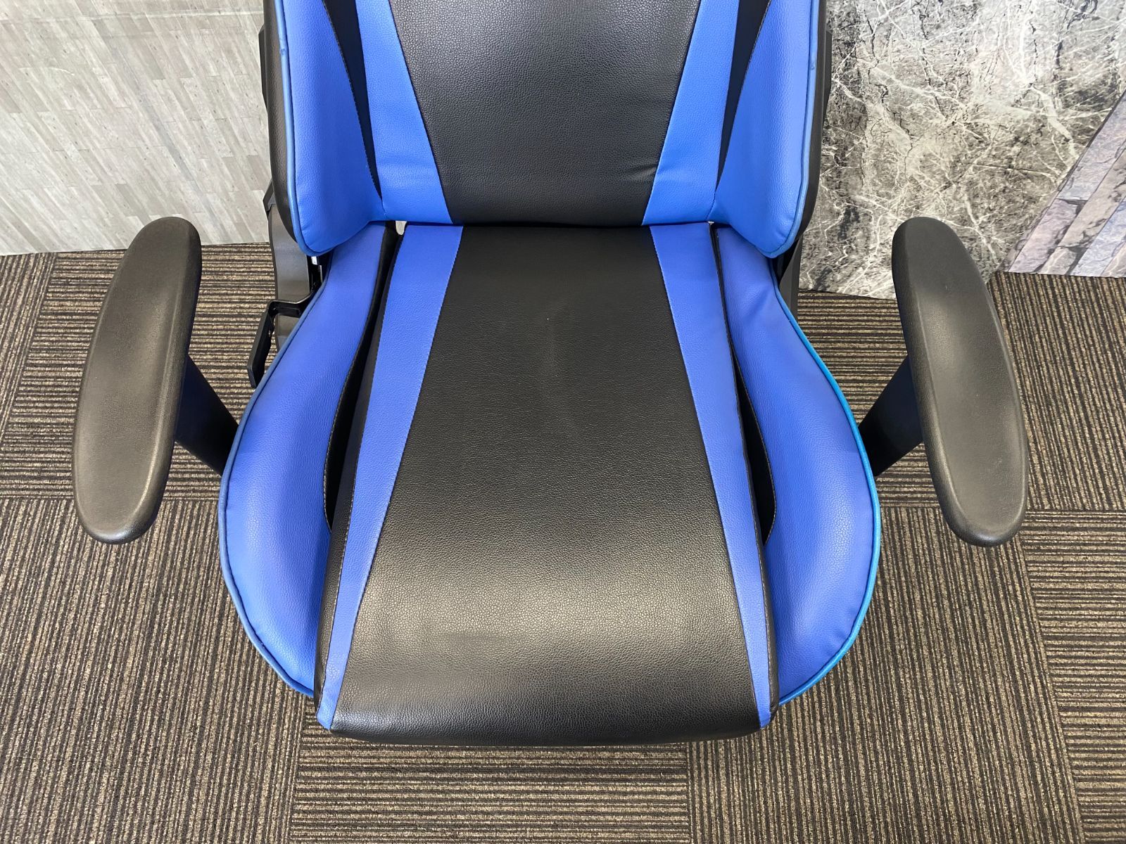 ゲーミングチェア GT002F