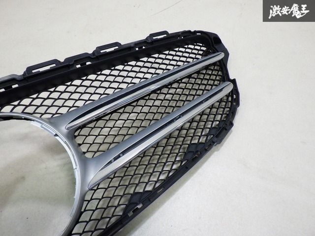 破損無 メルセデスベンツ 純正 W205 前期 Cクラス フロント グリル