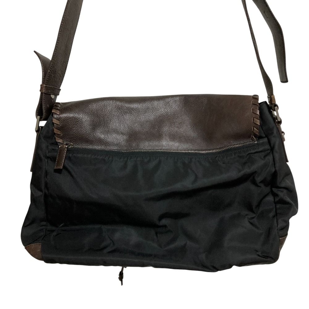 【極美品】PRADA ショルダーバッグ ナイロン x レザー メッセンジャー PRADA プラダ レザー×ナイロン ショルダーバッグ メッセンジャー
