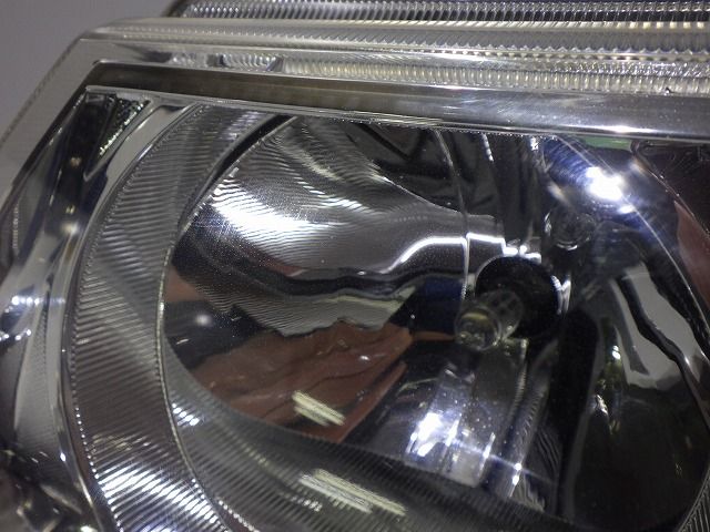 左右 HID