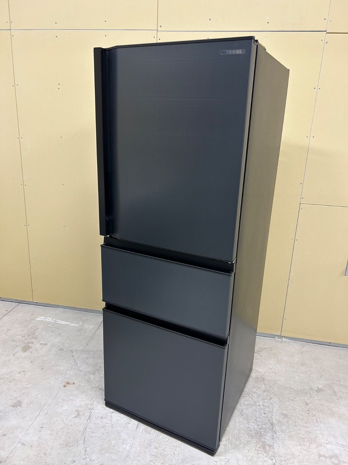 専用出品　TOSHIBA 2021年式　3ドア冷蔵庫 美品】東芝 TOSHIBA 3ドア 2021年製 冷蔵庫 - メルカリ
