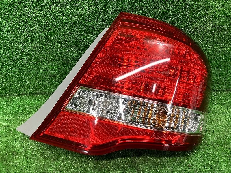 カローラアクシオ NZE141 右テールランプ テールライト X HIDリミテッド コイト 12-545 81550-12B40 040